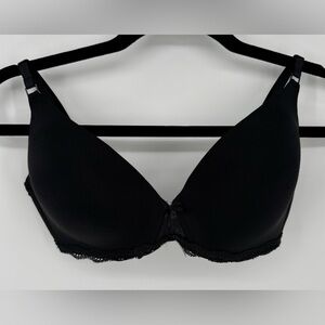 Victorias Secret IPEX Smooth Wireless Bra Retired